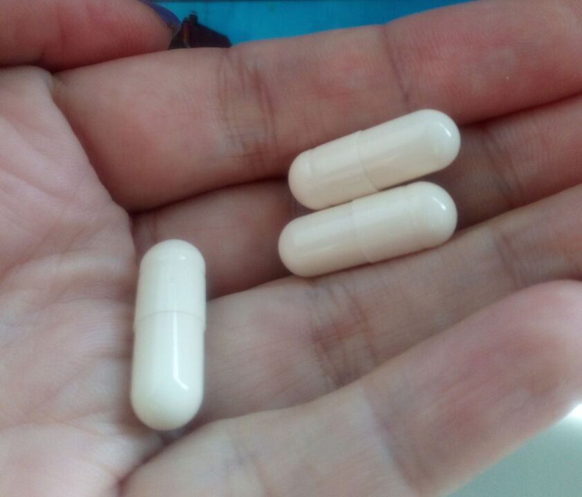 What KETO Complete capsules look like, experience of using the product